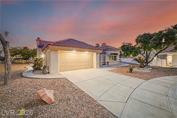 Property Slideshow image 2 of 42 | 2813 brianwood ct, Las Vegas, NV, 89134