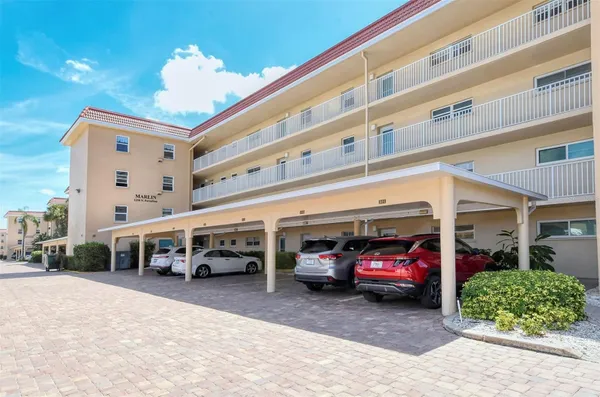 Property Slideshow image 2 of 62 | 1250 n portofino dr apt 208, Sarasota, FL, 34242
