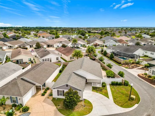 Property Slideshow image 3 of 41 | 2565 lindewood st, The Villages, FL, 32163
