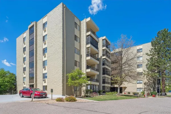 Property Slideshow image 2 of 43 | 13952 e marina dr 509, Aurora, CO, 80014