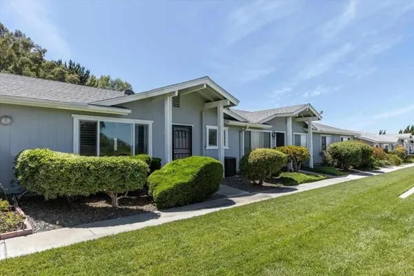 Property Slideshow image 3 of 47 | 4378 dowitcher way, Oceanside, CA, 92057