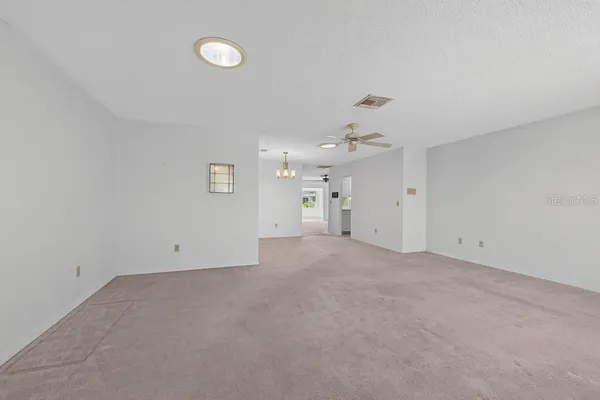 Property Slideshow image 3 of 60 | 106 silverbell ct, Sun City Center, FL, 33573