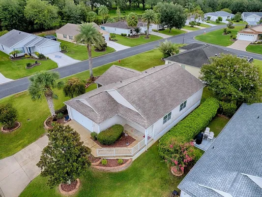 Property Slideshow image 2 of 43 | 250 arbella loop, The Villages, FL, 32162