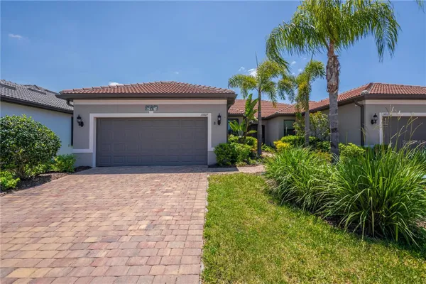 Property Slideshow image 2 of 64 | 13927 vadini st, Venice, FL, 34293