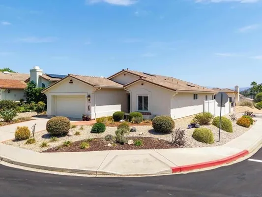 Property Slideshow image 2 of 44 | 18006 calle estepona, San Diego, CA, 92128