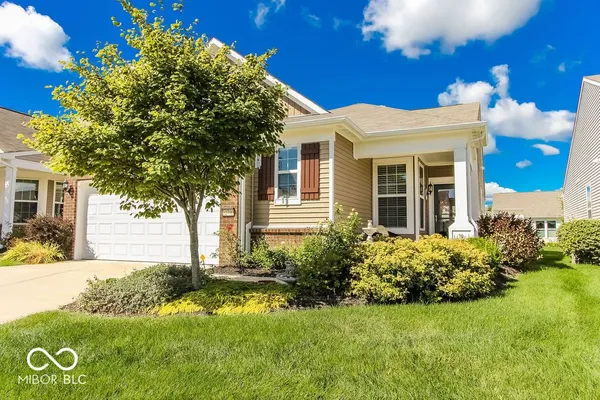 Property Slideshow image 2 of 54 | 12790 arista ln, Fishers, IN, 46037