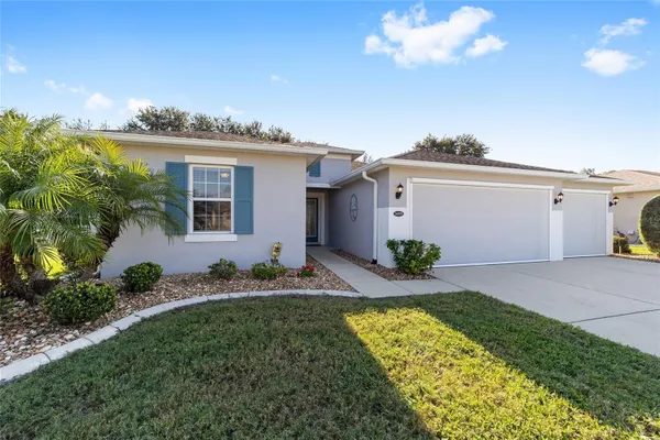 Property Slideshow image 2 of 58 | 26555 manassas dr, Leesburg, FL, 34748