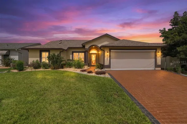 Property Slideshow image 2 of 77 | 5767 sandpipers dr, Lakeland, FL, 33809