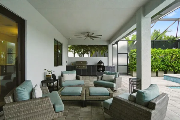 Property Slideshow image 3 of 71 | 5027 kiva cir, Bradenton, FL, 34211