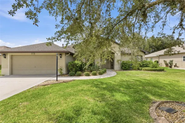 Property Slideshow image 3 of 49 | 27127 stoney brook dr, Leesburg, FL, 34748