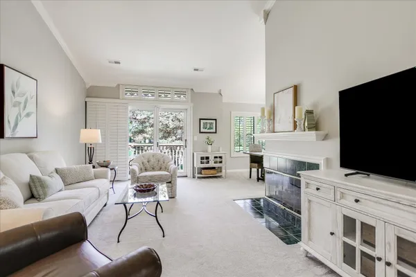 Property Slideshow image 3 of 31 | 669 golf ln 669, Lake Barrington, IL, 60010
