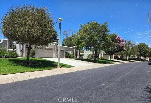 Property Slideshow image 2 of 25 | 5389 paseo del lago b, Laguna Woods, CA, 92637