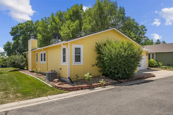 Property Slideshow image 3 of 40 | 12 scott dr, Broomfield, CO, 80020
