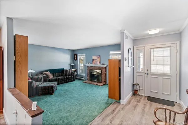 Property Slideshow image 3 of 16 | 475 stratford ln, Ridge, NY, 11961