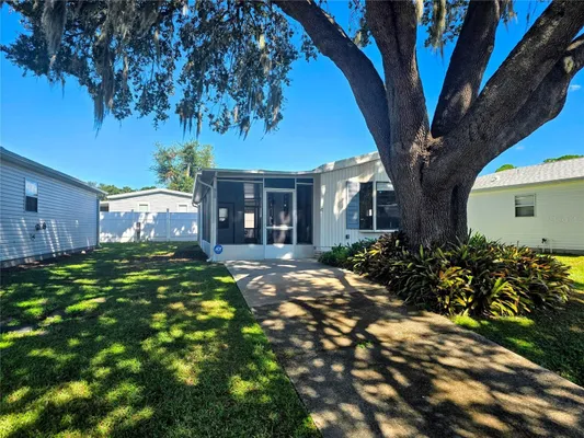 Property Slideshow image 3 of 19 | 615 cottage park ln, Leesburg, FL, 34748