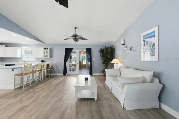 Property Slideshow image 3 of 35 | 6140 seagull ln, Lakeland, FL, 33809