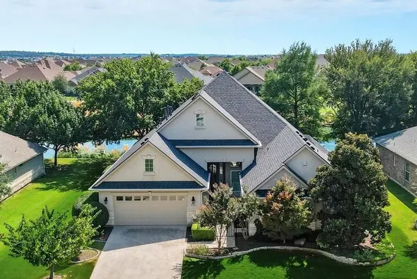 Property Slideshow image 2 of 39 | 9501 grandview dr, Denton, TX, 76207