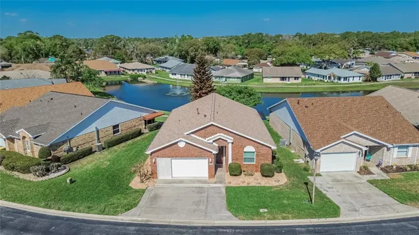 Property Slideshow image 2 of 59 | 6144 silver lakes dr, Lakeland, FL, 33810