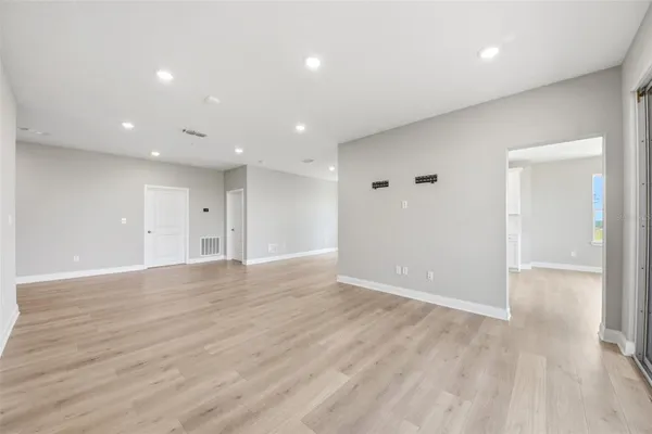 Property Slideshow image 3 of 42 | 7521 laureate blvd 5403, Orlando, FL, 32827