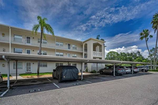 Property Slideshow image 2 of 59 | 970 virginia st 109, Dunedin, FL, 34698