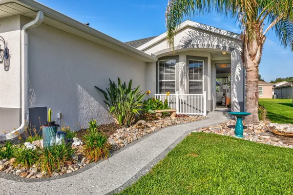 Property Slideshow image 2 of 26 | 27601 stoney brook dr, Leesburg, FL, 34748