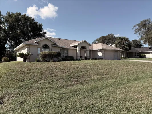 Property Slideshow image 2 of 15 | 5402 sw 85th st, Ocala, FL, 34476