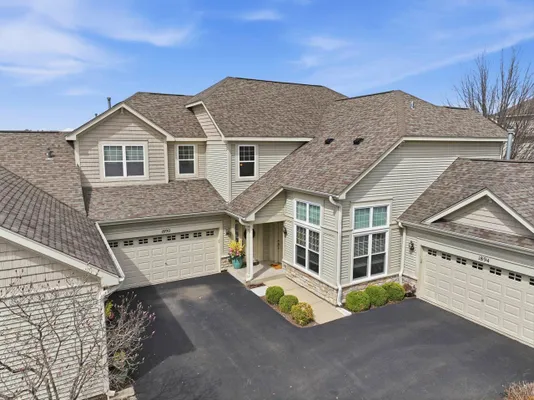 Property Slideshow image 3 of 63 | 1890 havenshire rd 1890, Aurora, IL, 60502