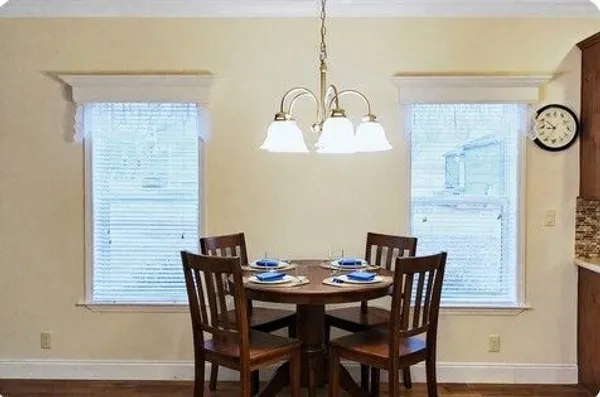 Property Slideshow image 3 of 22 | 1521 meadow view ln, Grayslake, IL, 60030