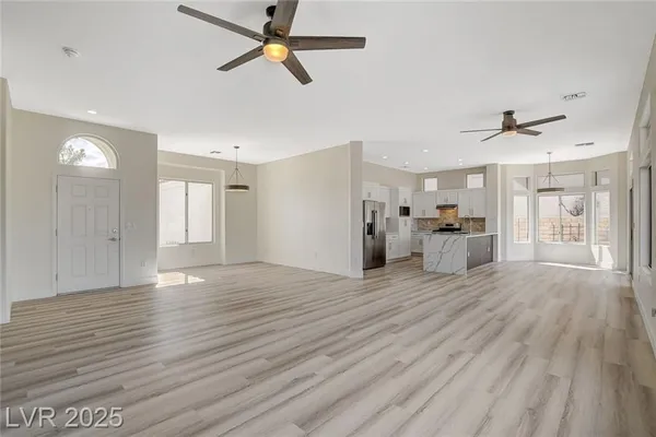 Property Slideshow image 3 of 44 | 10100 folsom dr, Las Vegas, NV, 89134