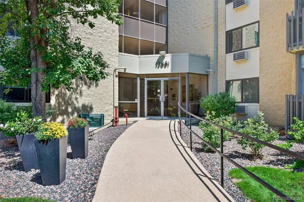 Property Slideshow image 2 of 41 | 13691 e marina dr 412, Aurora, CO, 80014