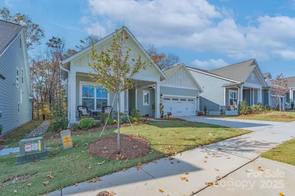 Property Slideshow image 3 of 45 | 1200 meander ln, Waxhaw, NC, 28173