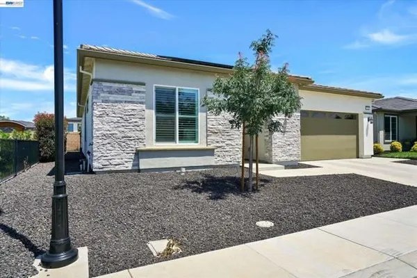 Property Slideshow image 2 of 35 | 1860 morello dr, Brentwood (Cc), CA, 94513