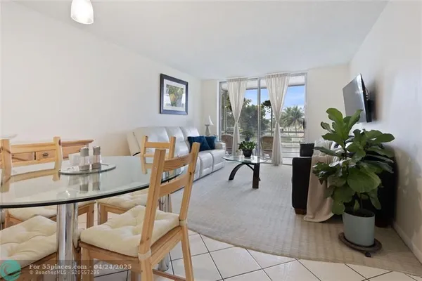 Property Slideshow image 2 of 17 | 9400 lime bay blvd 214, Tamarac, FL, 33321