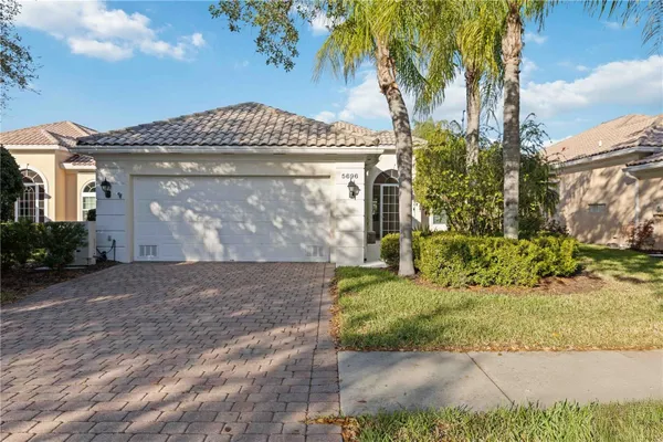Property Slideshow image 2 of 70 | 5696 ferrara dr, Sarasota, FL, 34238
