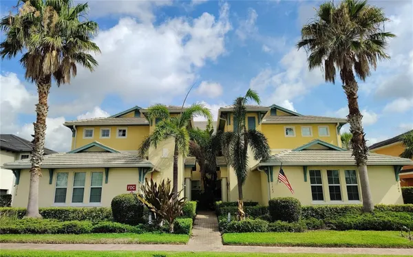 Property Slideshow image 2 of 84 | 1264 riverscape st b, Bradenton, FL, 34208