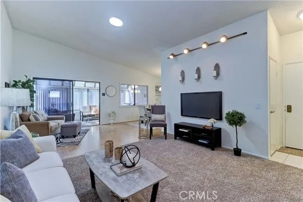 Property Slideshow image 3 of 64 | 8566 sierra cir 911-d, Huntington Beach, CA, 92646