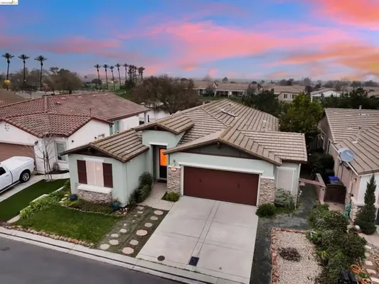 Property Slideshow image 3 of 40 | 342 desert forest ct, Rio Vista, CA, 94571