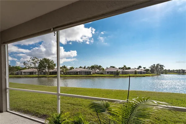 Property Slideshow image 2 of 40 | 4355 kariba lake ter, Sarasota, FL, 34243
