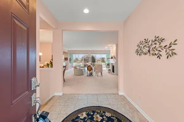 Property Slideshow image 2 of 24 | 704 glory dr, Shorewood, IL, 60404