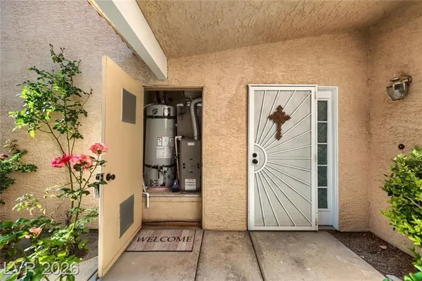 Property Slideshow image 3 of 53 | 2851 s valley view blvd 1079, Las Vegas, NV, 89102