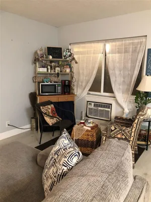 Property Slideshow image 2 of 7 | 210 salisbury i i, West Palm Beach, FL, 33417