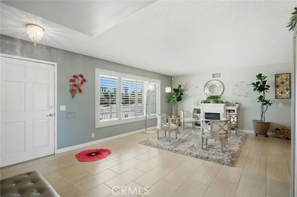 Property Slideshow image 3 of 43 | 411 brentwood cir, Hemet, CA, 92543