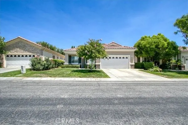 Property Slideshow image 2 of 33 | 1664 landmark way, Beaumont, CA, 92223