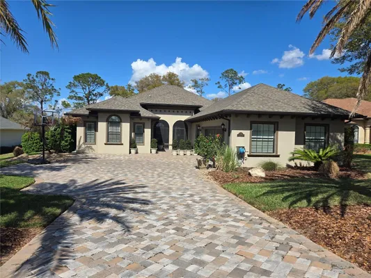 Property Slideshow image 3 of 63 | 5084 greens dr, Lady Lake, FL, 32159