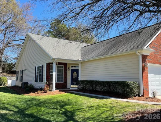 Property Slideshow image 3 of 7 | 1657 onyx rdg, Fort Mill, SC, 29708