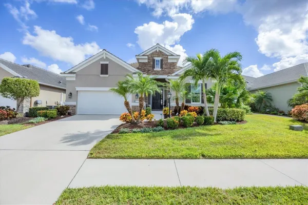 Property Slideshow image 2 of 81 | 4123 midnight blue run, Bradenton, FL, 34211