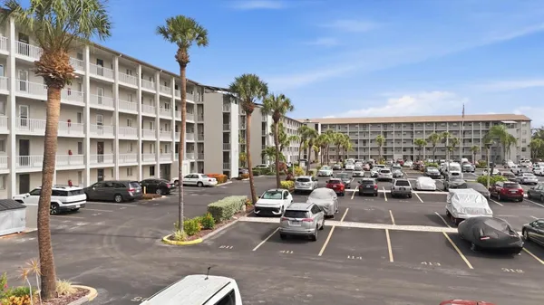 Property Slideshow image 3 of 42 | 3446 lake bayshore dr 416, Bradenton, FL, 34205