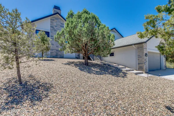 Property Slideshow image 3 of 43 | 1020 sunrise blvd, Prescott, AZ, 86301
