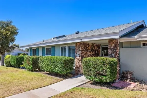 Property Slideshow image 2 of 49 | 3685 vista campana 58, Oceanside, CA, 92057