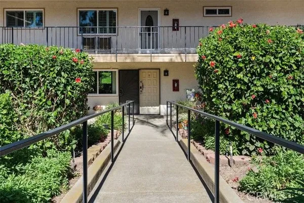 Property Slideshow image 3 of 51 | 5472 paseo del lago e b, Laguna Woods, CA, 92637